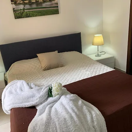 Spacious In Downtown