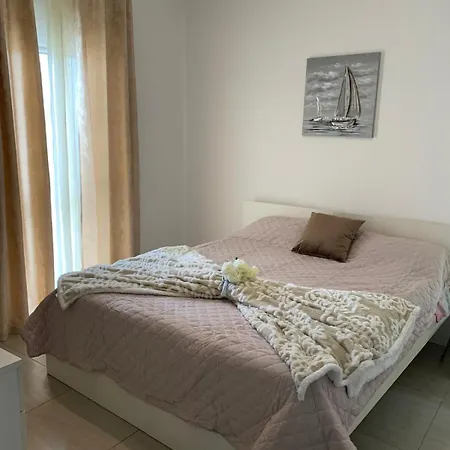 Spacious In Downtown * Gzira