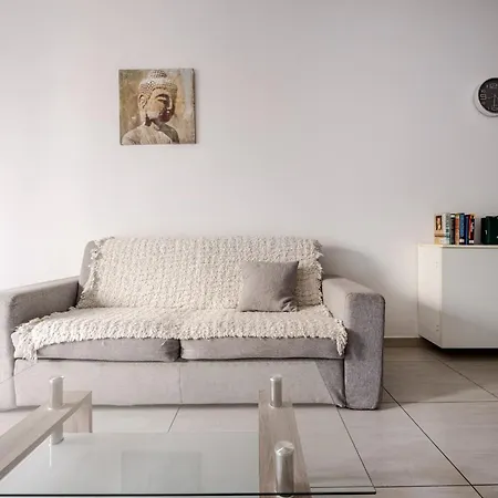 Apartment Gzr F3, Spacious In Downtown Gzira