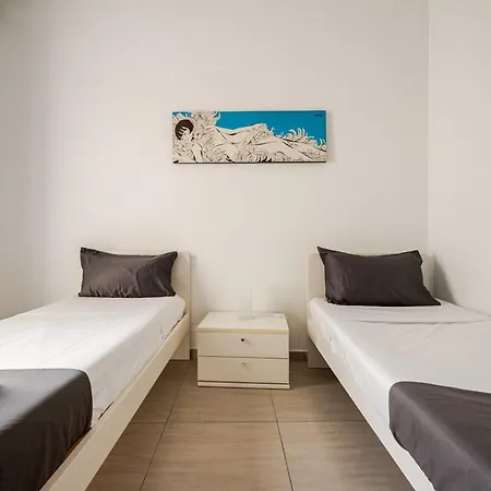 Gzr F3, Spacious In Downtown * Gzira